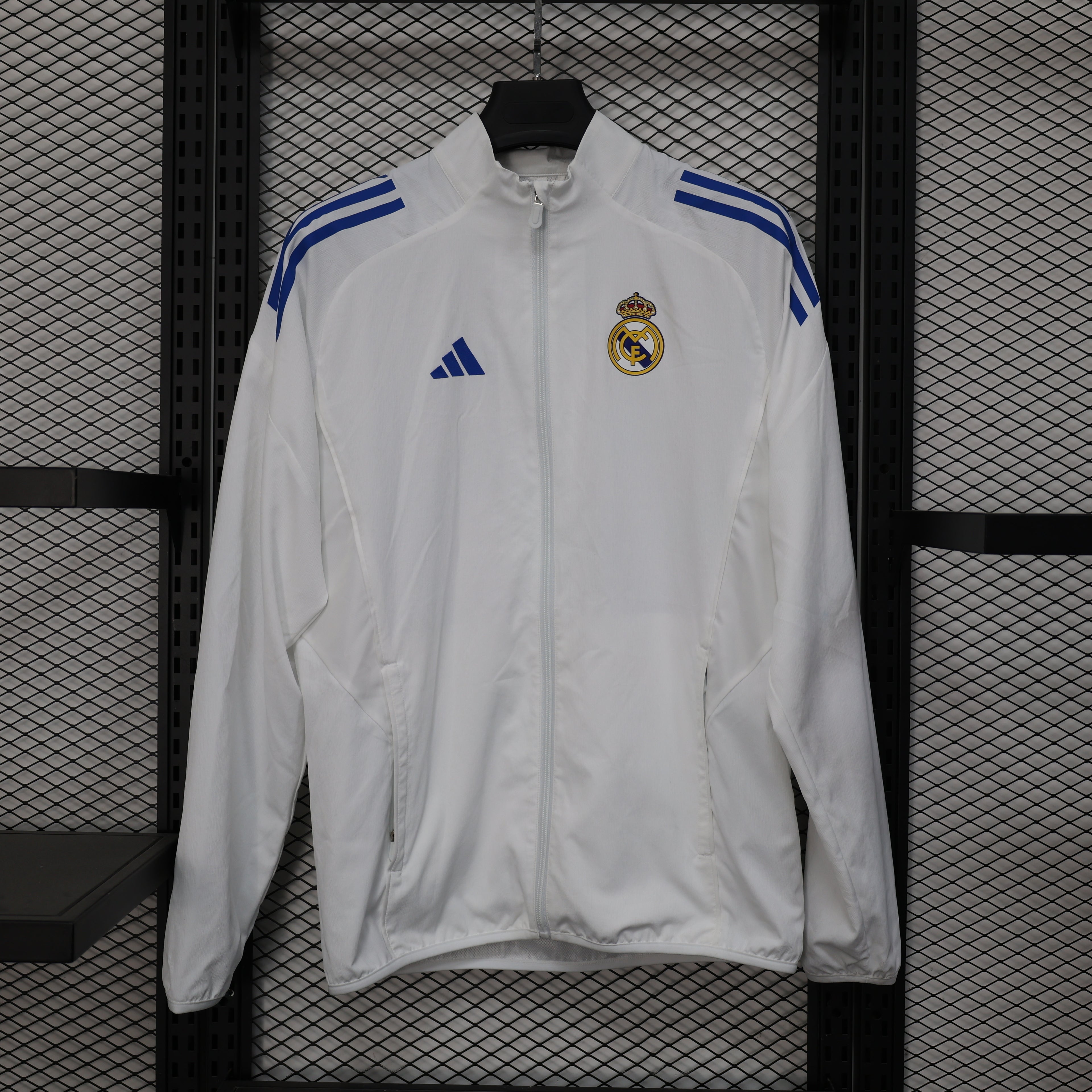 2025/26 Real Madrid Windbreaker S-XXL | album | High-Quality Soccer jerseys, NBA jerseys | Supplier Product Catalog