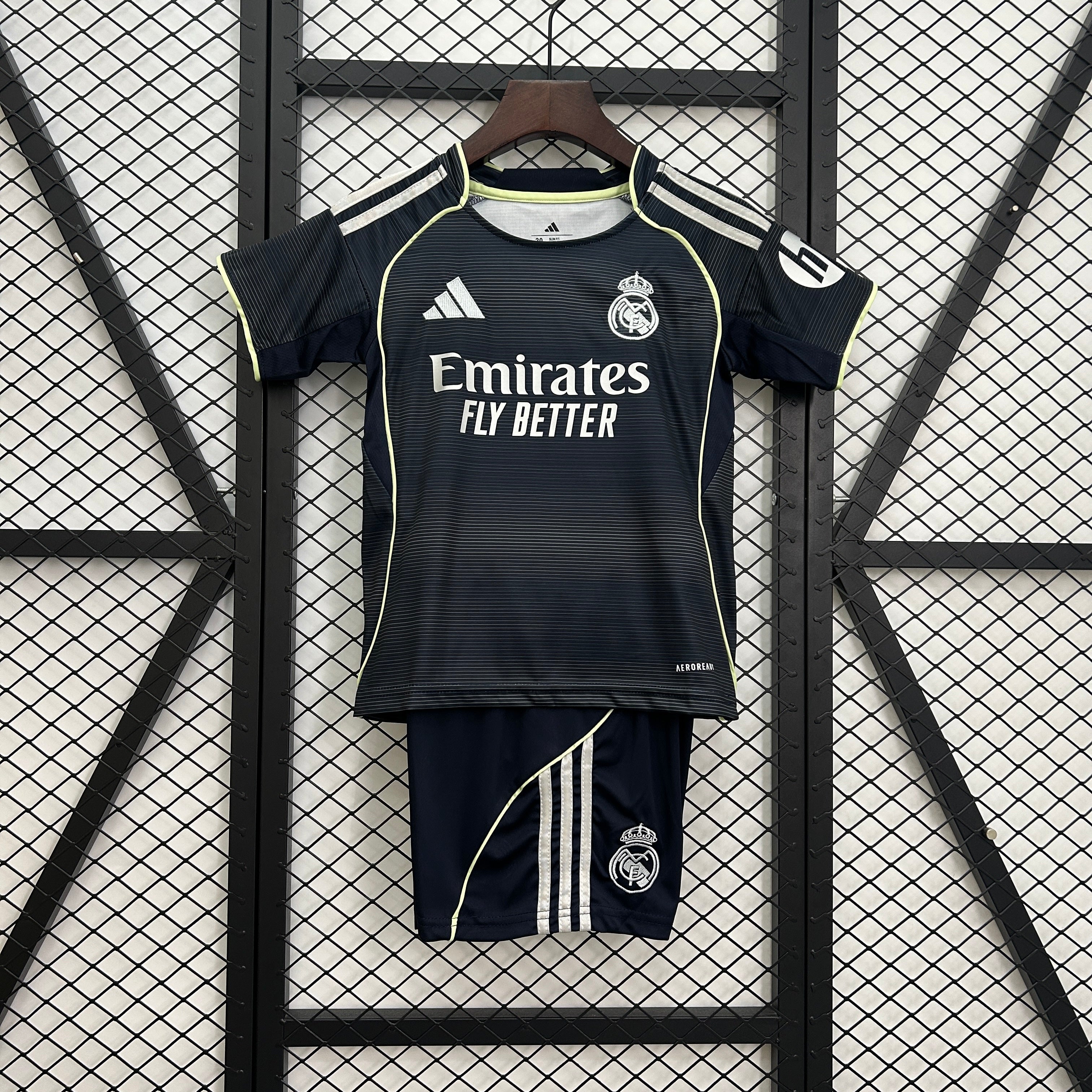25/26 Kids Real Madrid away Size 16~28 | album | High-Quality Soccer jerseys, NBA jerseys | Supplier Product Catalog