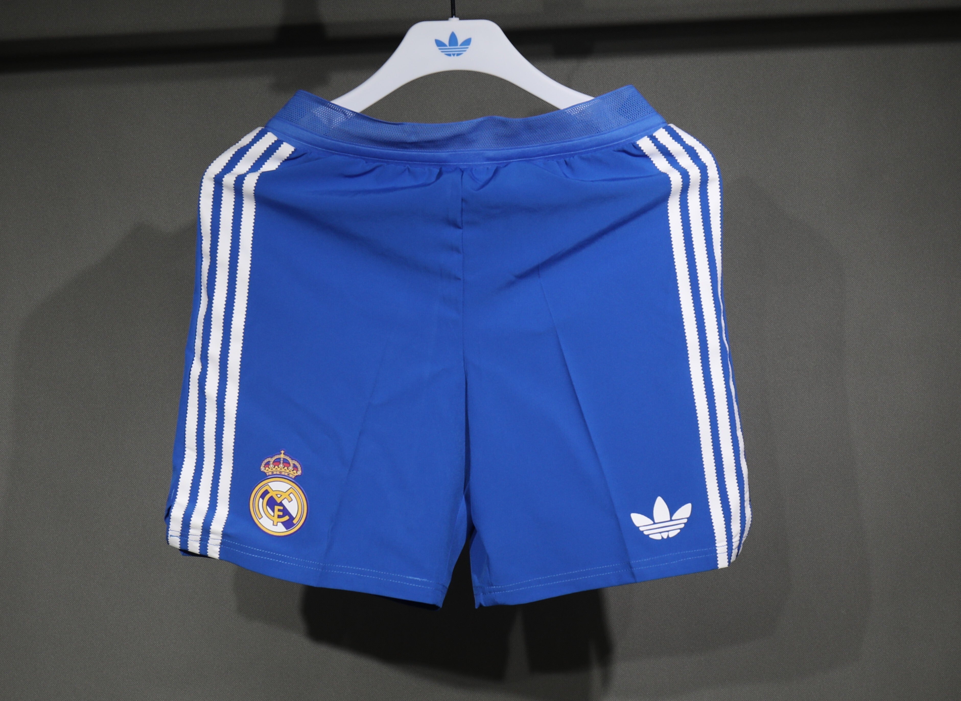 25/26 Real Madrid Second away player shorts S-3XL | album | High-Quality Soccer jerseys, NBA jerseys | Supplier Product Catalog