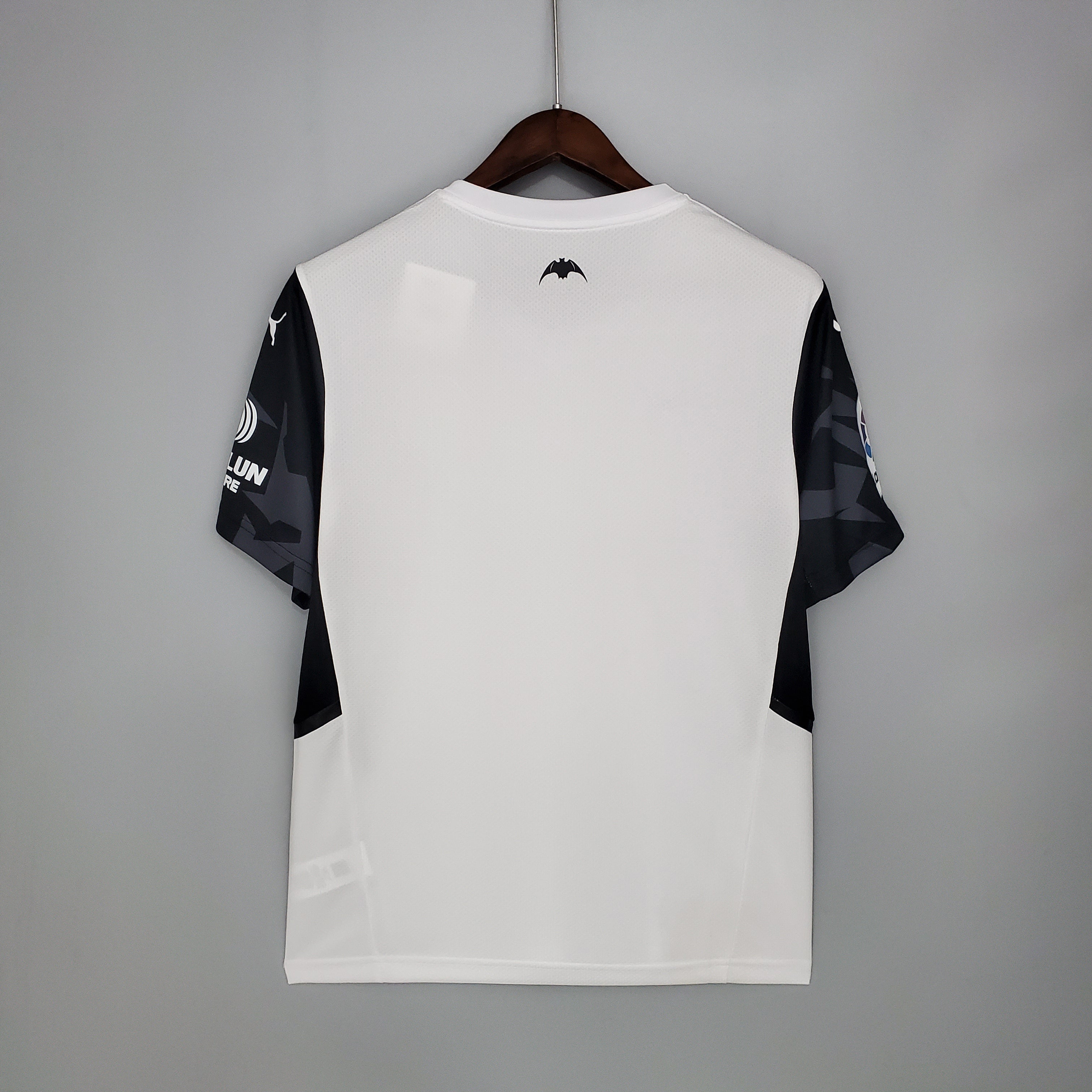 21/22 Valencia home S-XXL | album | High-Quality Soccer jerseys, NBA jerseys | Supplier Product Catalog