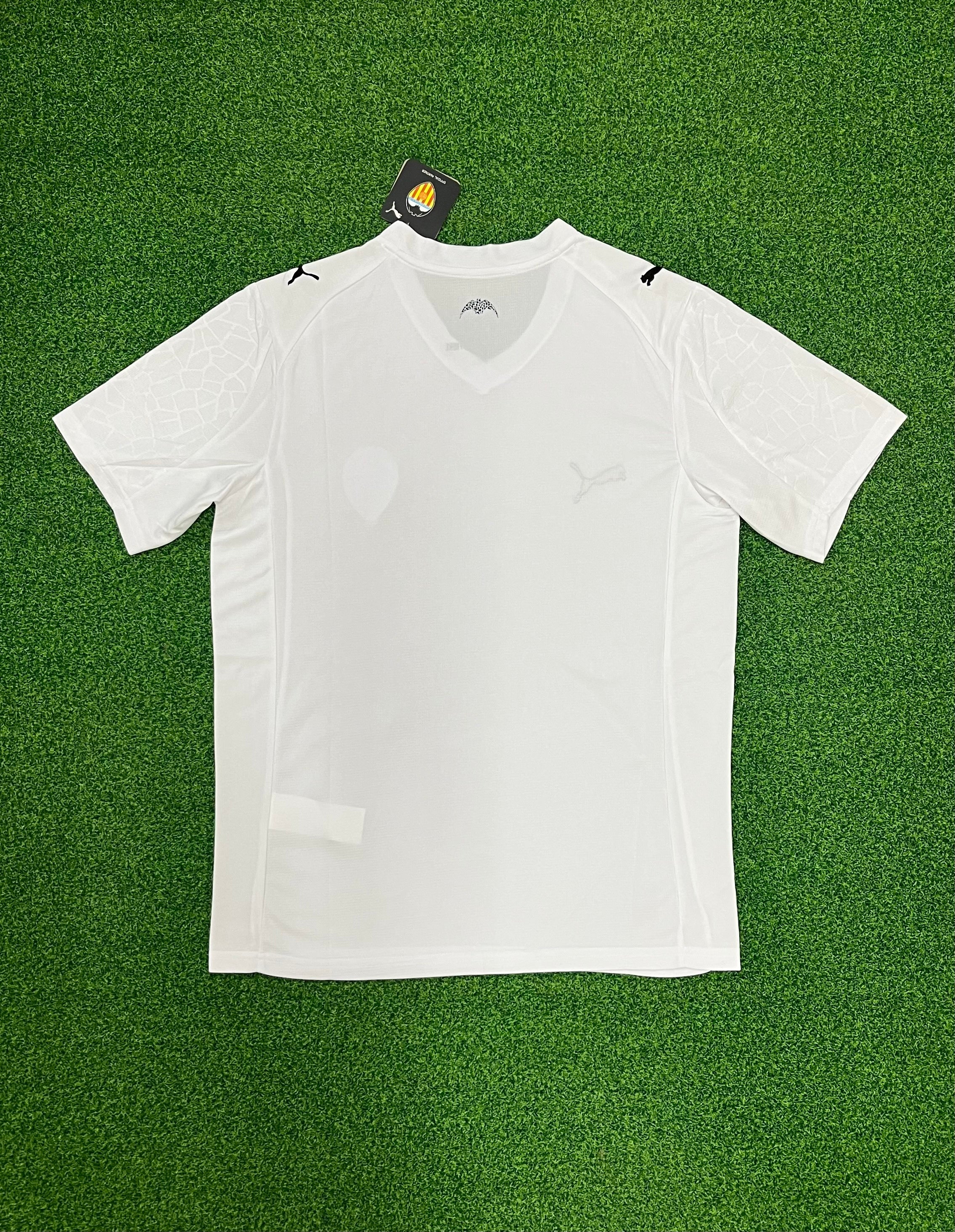 25/26 Valencia home S-4XL | album | High-Quality Soccer jerseys, NBA jerseys | Supplier Product Catalog