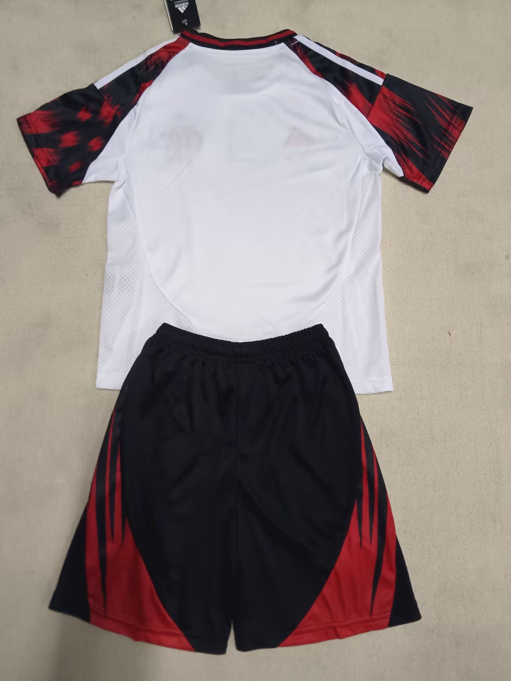 25/26 Kids Flamengo away Size 16~28 | album | High-Quality Soccer jerseys, NBA jerseys | Supplier Product Catalog