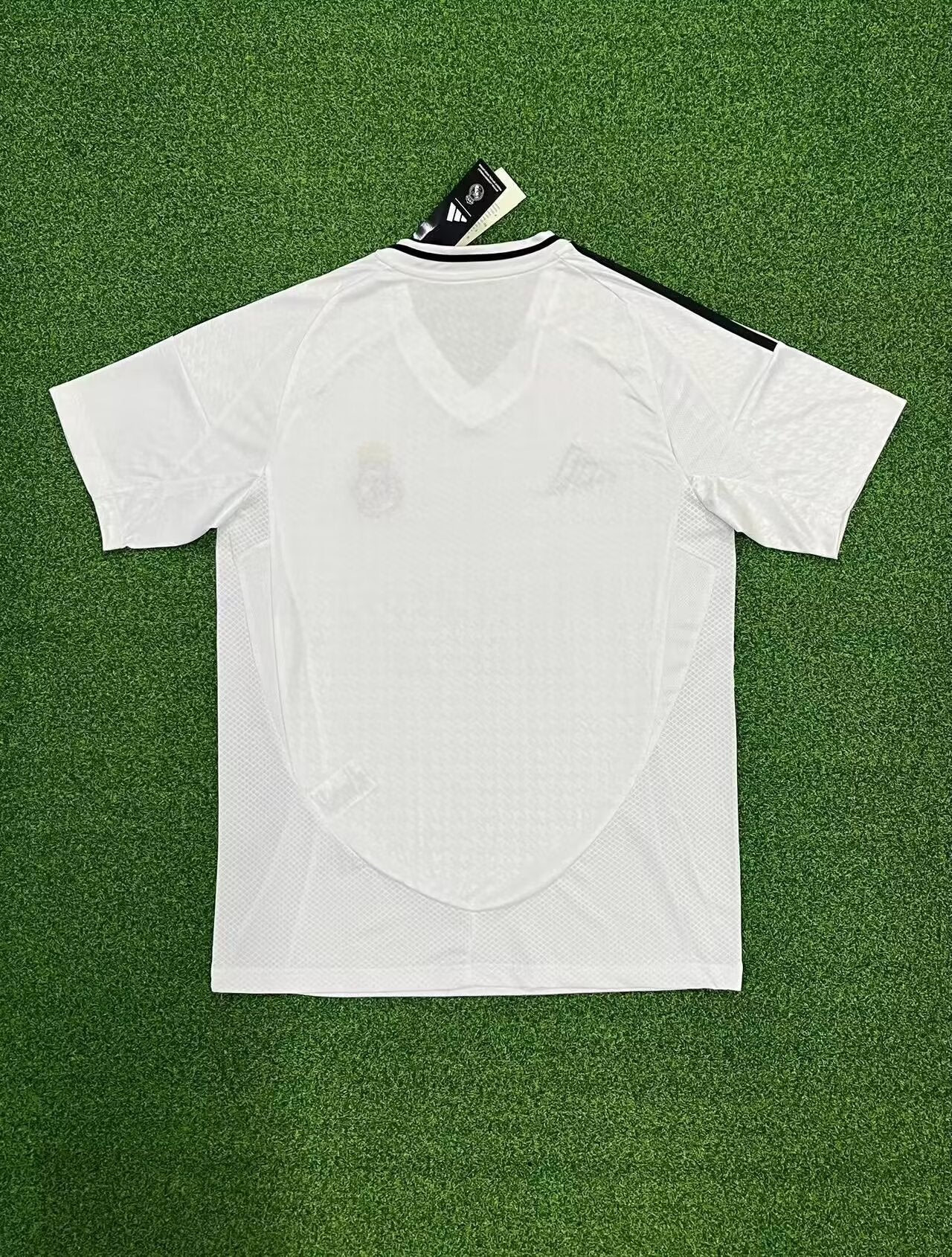 24/25 Real Madrid Home S-4XL | album | High-Quality Soccer jerseys, NBA jerseys | Supplier Product Catalog